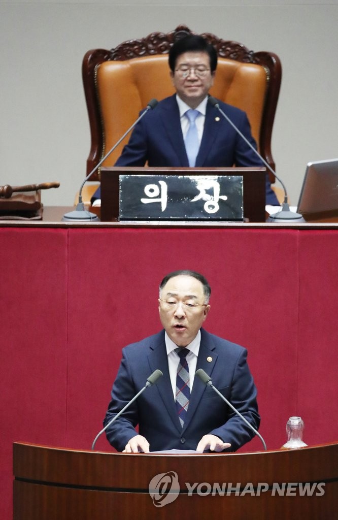 Finance minister speaks at Assembly Finance minister speaks at Assembly