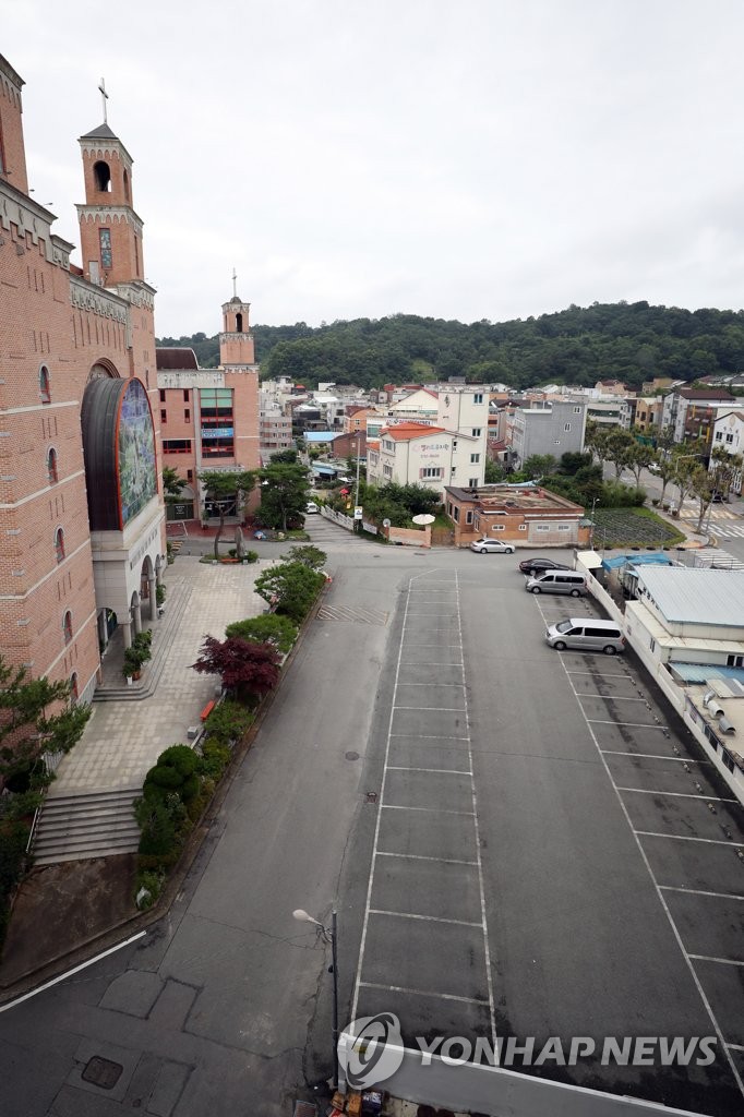 Virus-hit church in Gwangju shut down Virus-hit church in Gwangju shut down