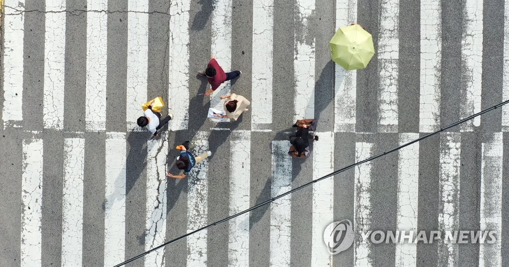 자가격리자에게 생필품을