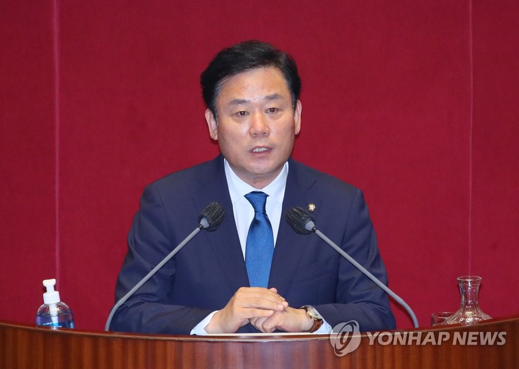대정부 질문하는 송갑석 의원