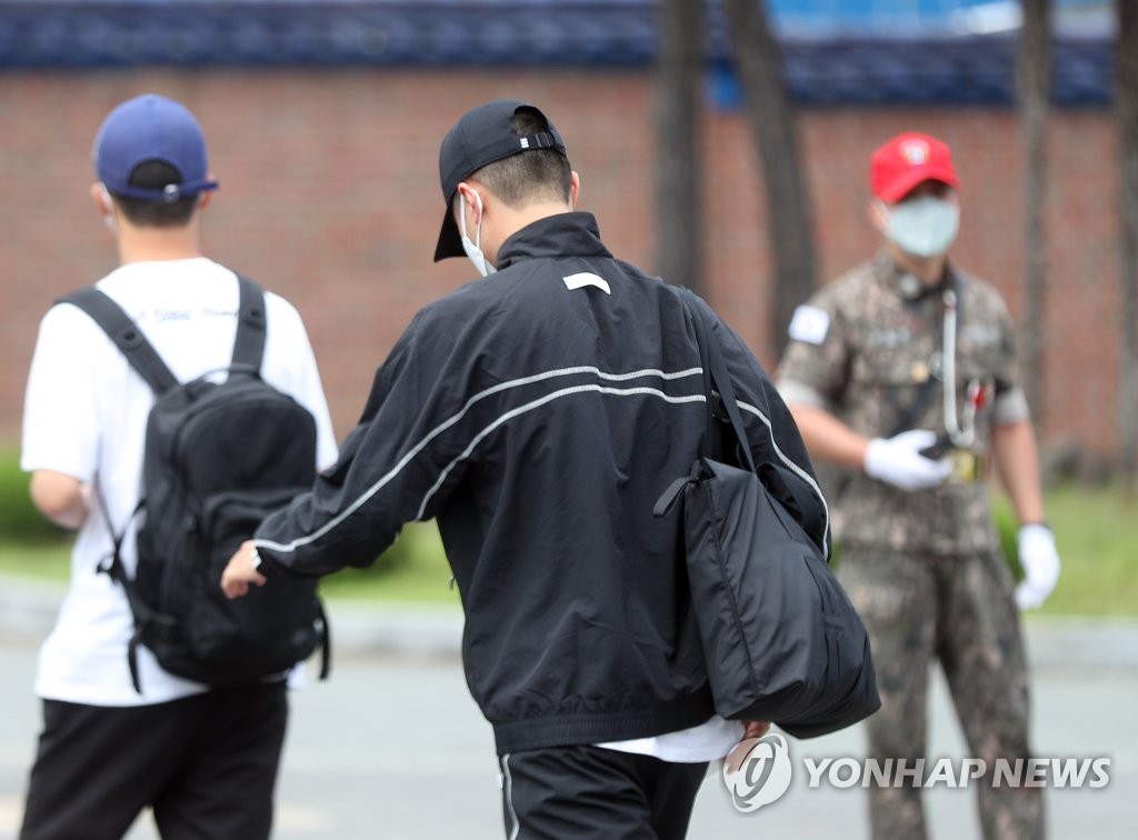 박보검 조용한 입대
