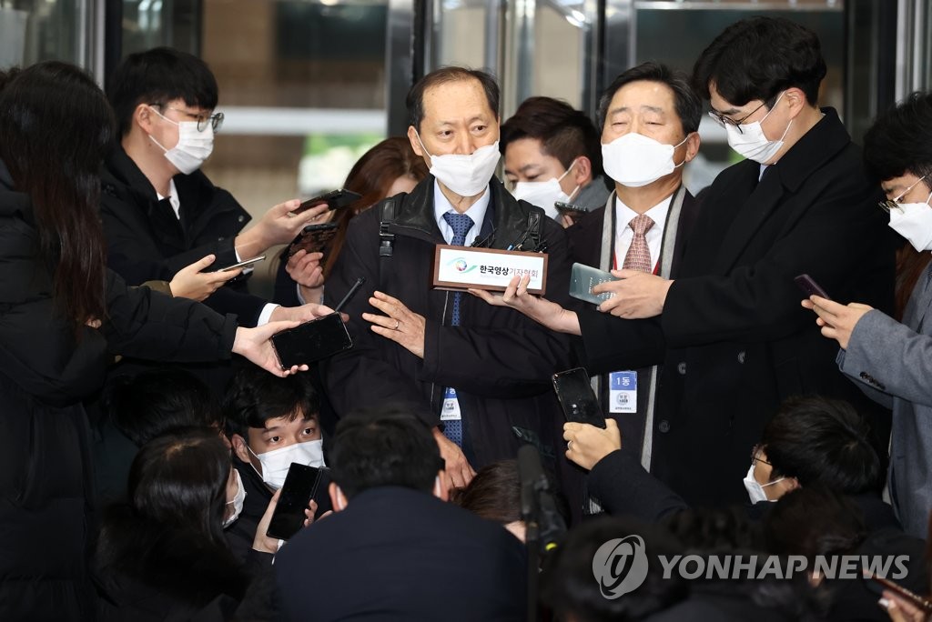 법무부 나서는 윤석열 총장 측 변호인