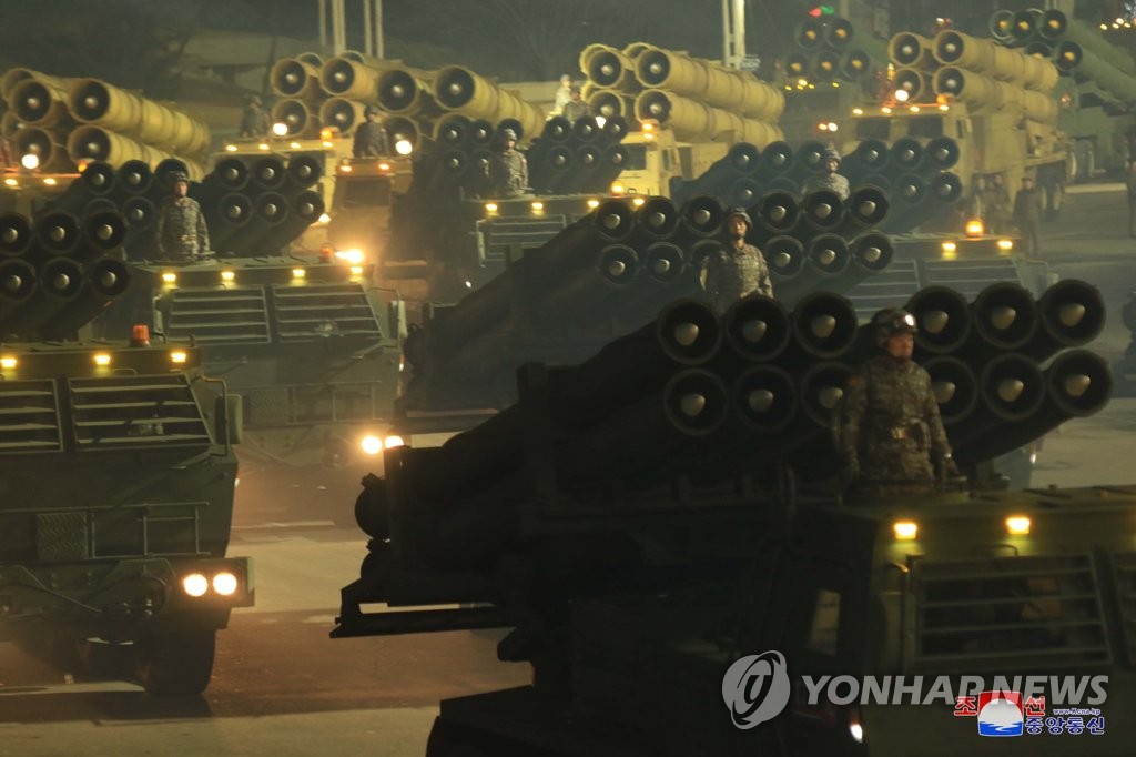 북한 당대회 기념 야간열병식…전략·전술무기 등장