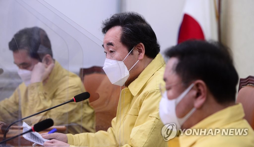 발언하는 민주당 이낙연 대표