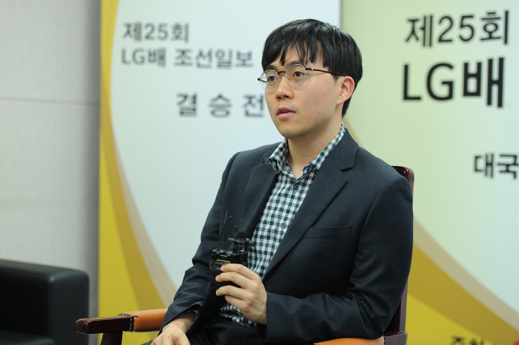 제25회 LG배 우승한 신민준 9단