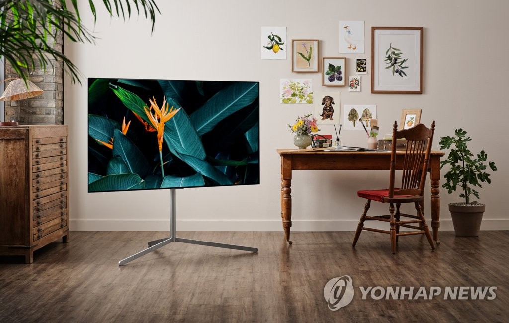 This photo provided by LG Electronics Inc. on March 28, 2021, shows the company's OLED evo TV. (PHOTO NOT FOR SALE) (Yonhap)