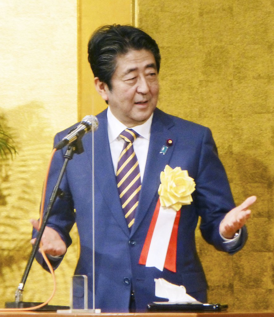 강연서 발언하는 아베 신조 전 일본 총리