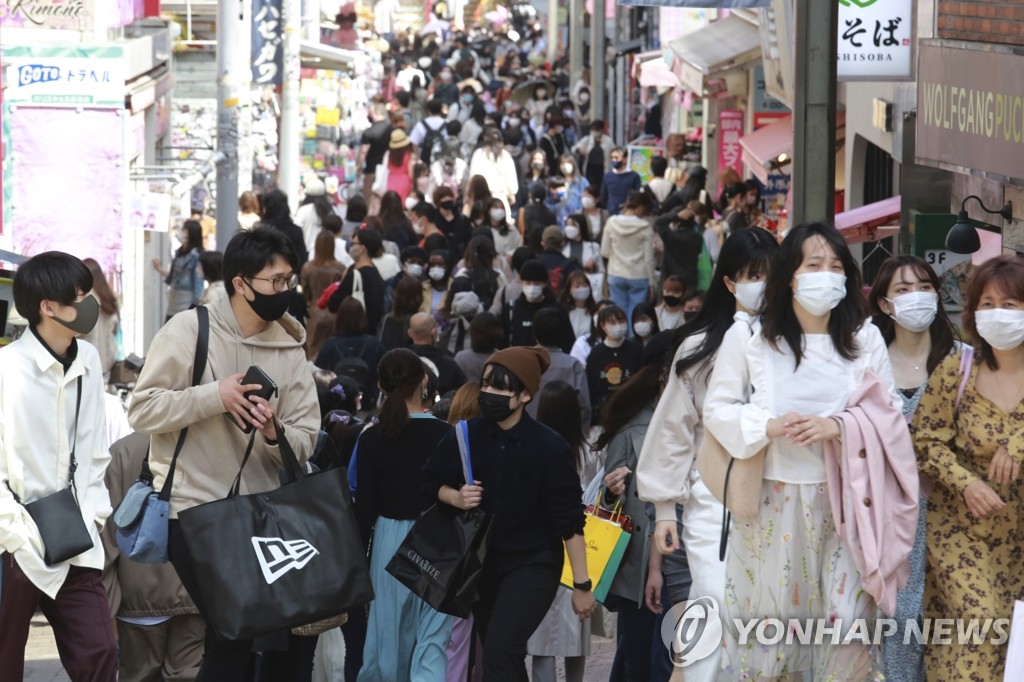 코로나19 하루 확진자 2천명대로 다시 올라선 일본