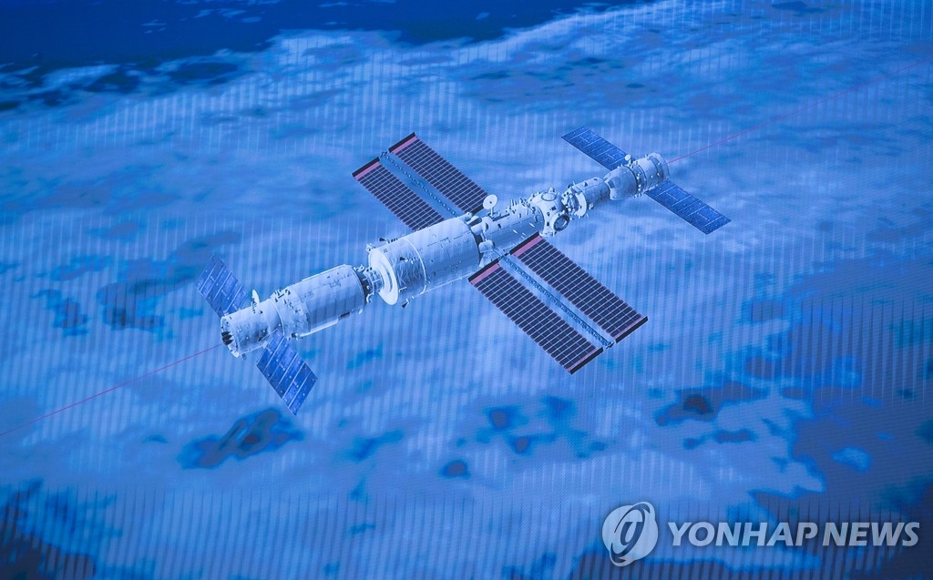 우주정거장 핵심모듈과 도킹 성공한 중국 선저우 12호