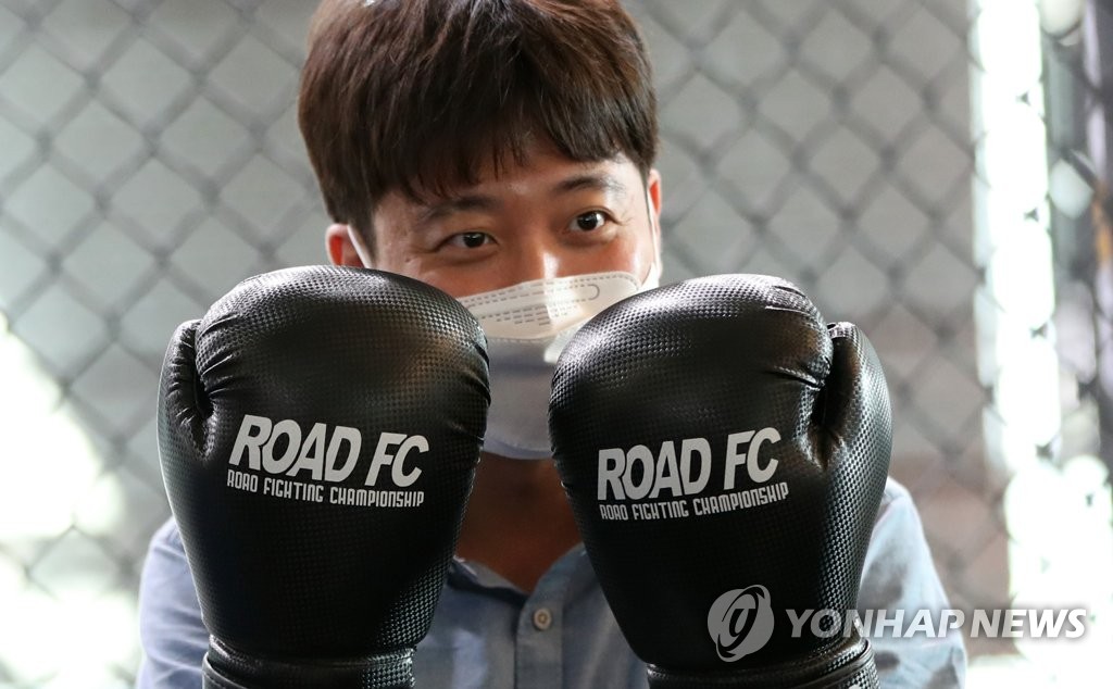 이준석, 강한 대표