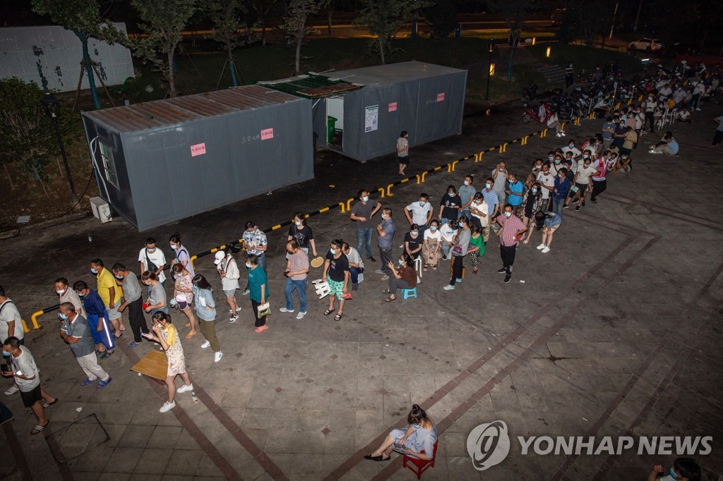 930만명 전 주민 대상 코로나 검사하는 중국 난징시