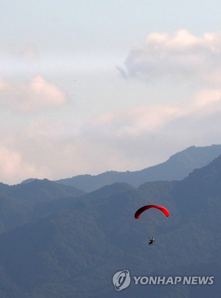 Paragliding in autumn Paragliding in autumn