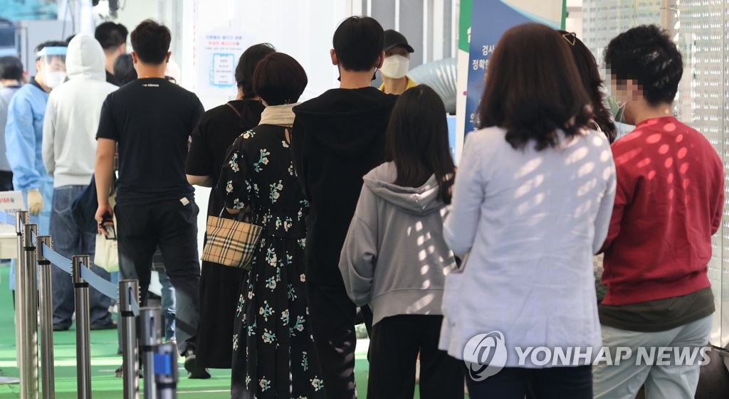 신규확진 2천434명, 코로나19 사태 후 최다 기록…추석 후폭풍