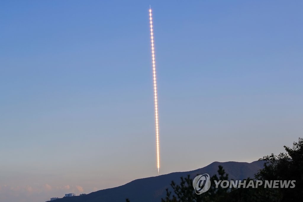 누리호, 우주로 날아오르다