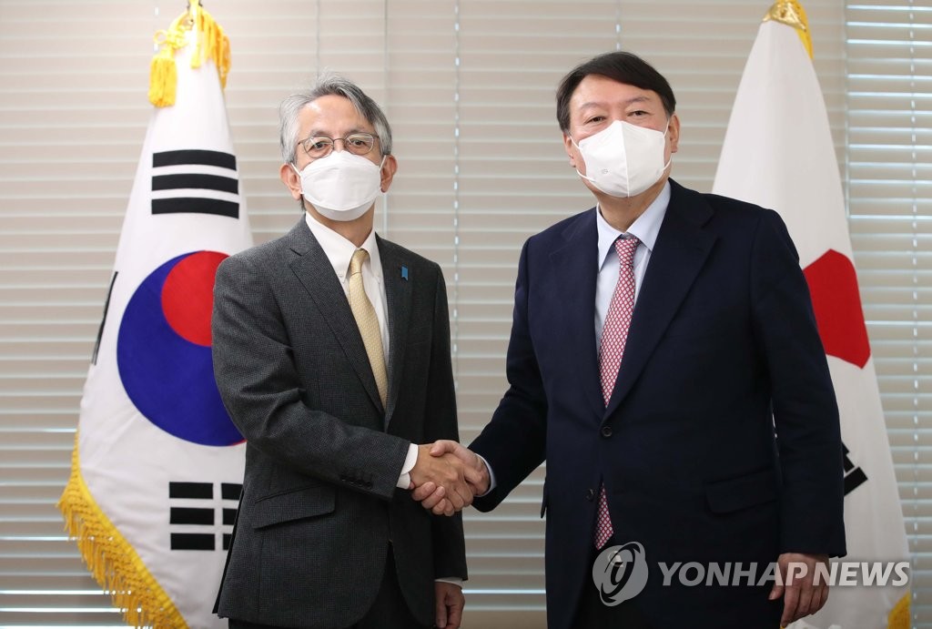 El candidato presidencial del PPP se reúne con el enviado japonés El candidato presidencial del PPP se reúne con el enviado japonés