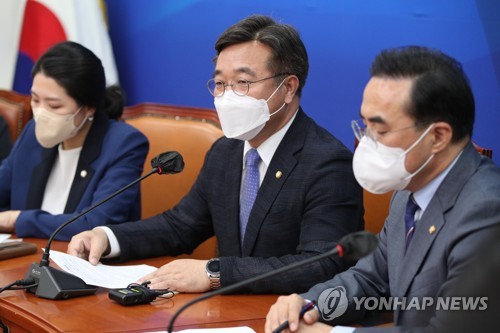 민주, 진통 끝 '한덕수 인준안 찬성' 당론채택