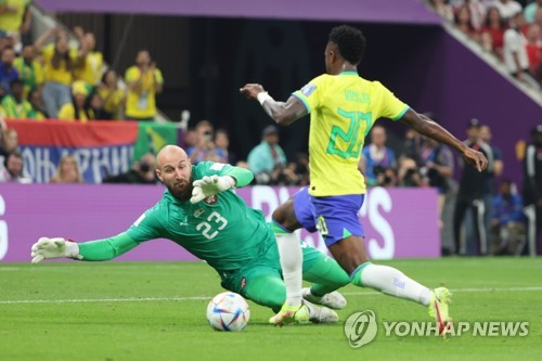 골문 쇄도하는 주니오르