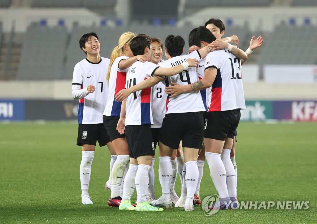 In this file photo from April 11, 2023, South Korean players celebrate a goal by Lee Geum-min (C) during a women's football friendly match against Zambia at Yongin Mireu Stadium in Yongin, some 40 kilometers south of Seoul. (Yonhap)