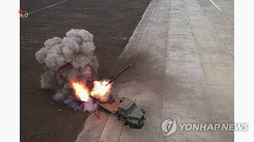 كوريا الشمالية تجري اختبار إطلاق قذائف جديدة