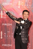 '12.12: The Day' sweeps grand prize, best film, best actor at Baeksang Arts Awards
