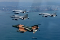 طائرات مقاتلة من طراز «F-4» تقوم برحلة أخيرة بعد أكثر من 5 عقود من الخدمة