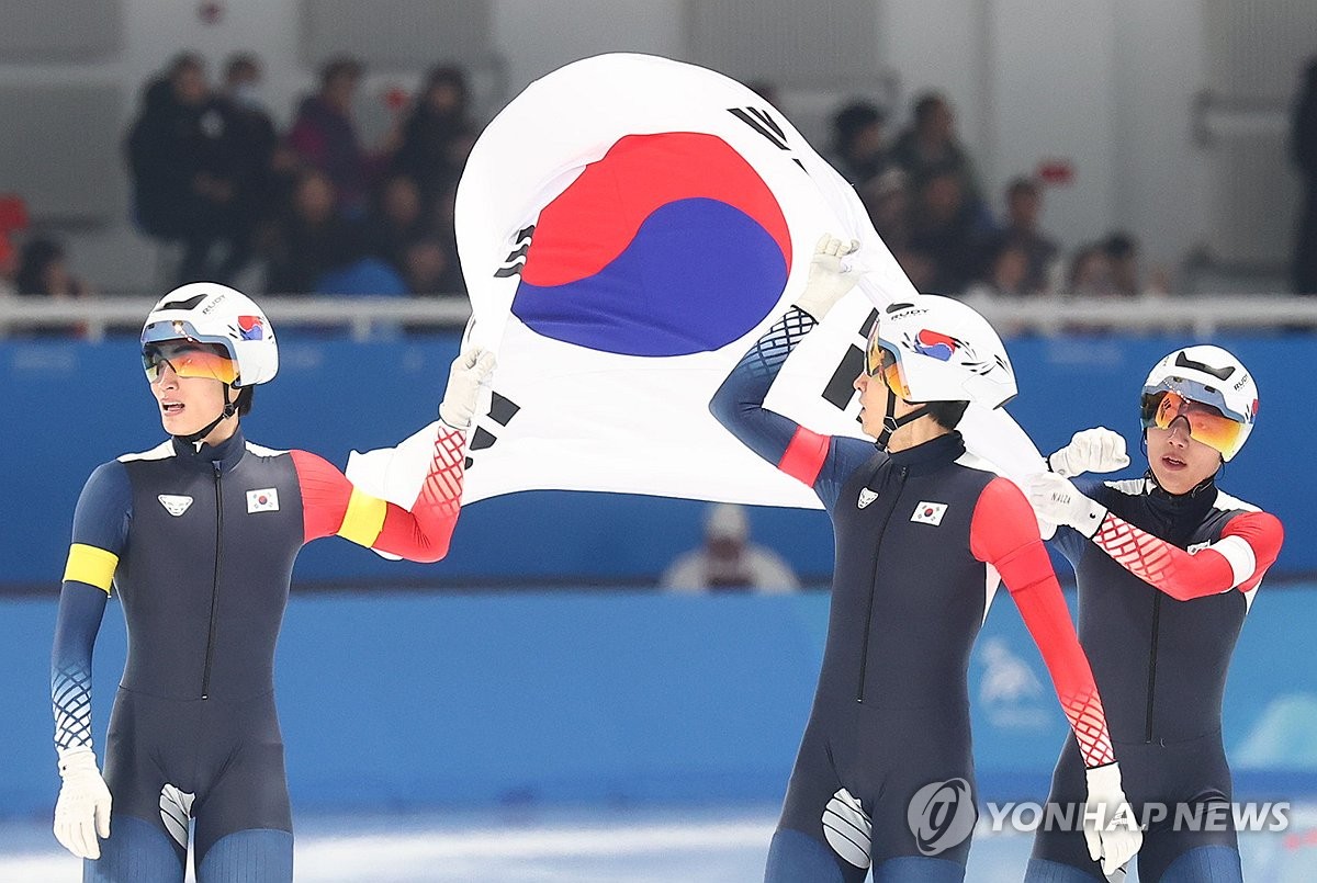 '원 팀(One Team)'이 일궈낸 은메달