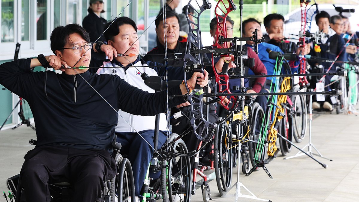 '집중'…전국상이군경체육대회 양궁 경기