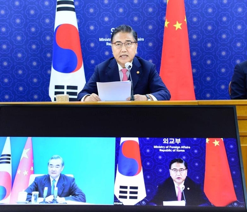 وزيرا خارجية كوريا الجنوبية والصين يتفقان على مناقشة المساعدات الإنسانية لبيونغ يانغ