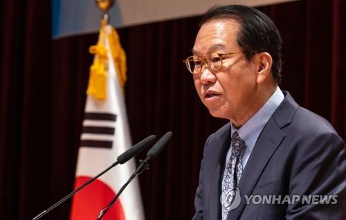 وزير الوحدة: يجب إلغاء قانون حظر إرسال منشورات مناهضة لكوريا الشمالية