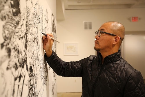 (Yonhap Interview) Artist Kim Jung-gi takes live drawing to whole different level