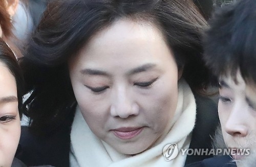(3rd LD) S. Korea's culture minister arrested over blacklist of cultural figures