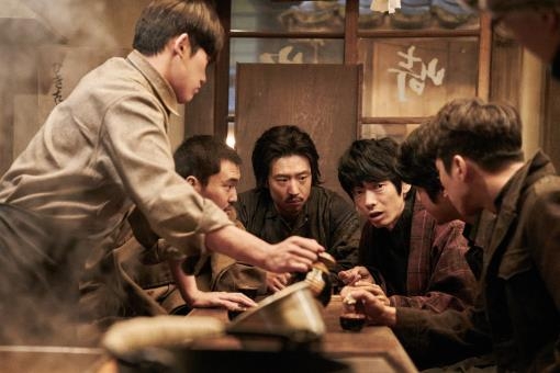This photo provided by Megabox Plus M shows actor Lee Je-hoon (C) as Park Yeol in the new Korean historical film "Anarchist from Colony." (Yonhap)