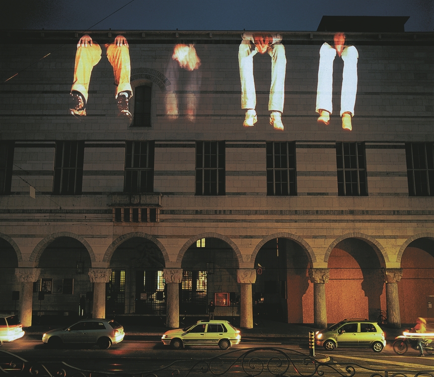 The image provided by Krzysztof Wodiczko and the National Museum of Modern and Contemporary Art (MMCA) on July 4, 2017, shows a scene from the projection about illegal immigrants on Kunstmuseum, Basel in 2006. (Yonhap)