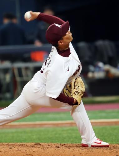 Yonhap Interview) Pitcher rides improved slider to sweeping success in KBO