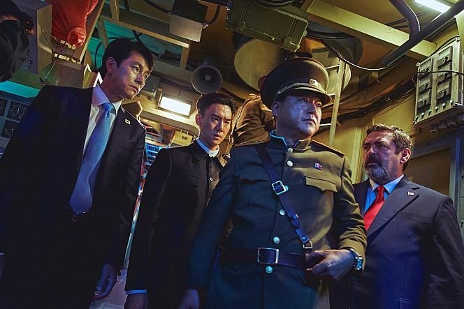 A scene from "Steel Rain 2: Summit" by Lotte Entertainment (PHOTO NOT FOR SALE) (Yonhap)
