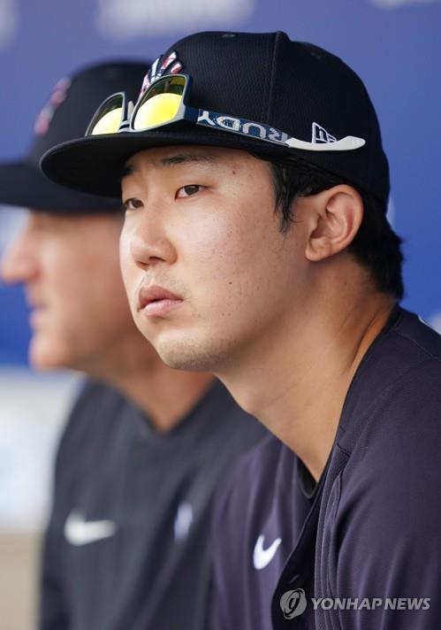 On cusp of MLB debut, minor leaguer Park Hoy-jun called up to Yankees' taxi  squad