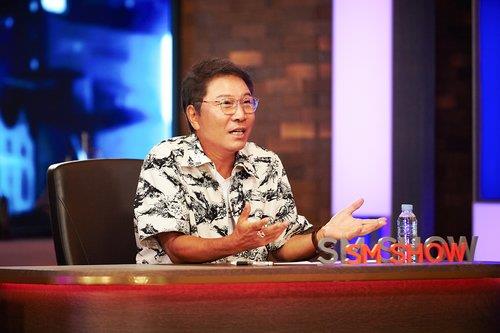 This file photo provided by SM Entertainment shows its chief producer Lee Soo-man. (PHOTO NOT FOR SALE) (Yonhap) 