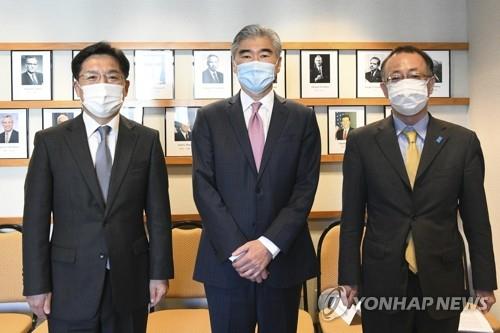 Nuke envoys of S. Korea, U.S., Japan set for talks on ways to engage with N. Korea