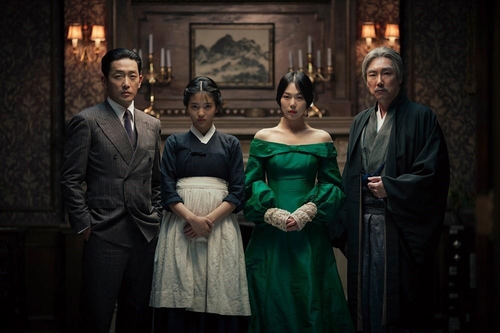 This image provided by CJ ENM shows a scene from "The Handmaiden." (PHOTO NOT FOR SALE) (Yonhap)