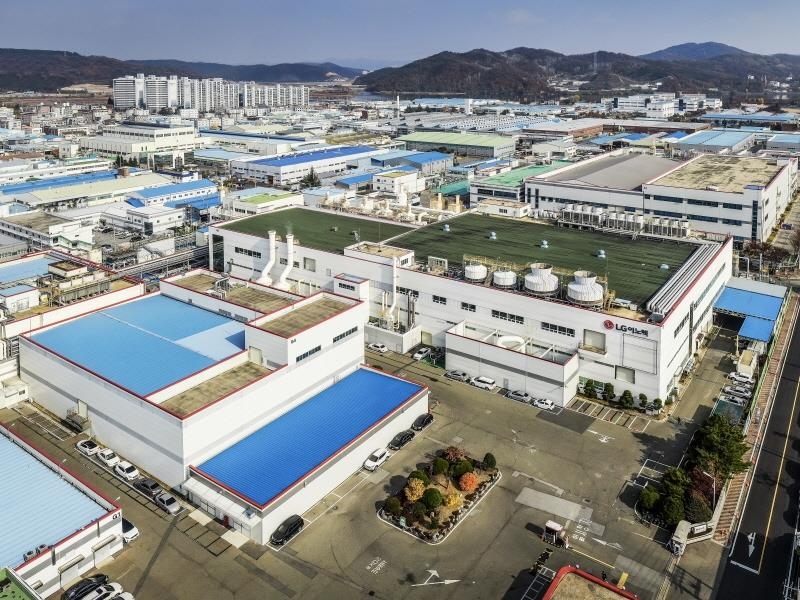 This photo provided by LG Innotek Inc. shows its production facilities in Gumi, North Gyeongsang Province. (PHOTO NOT FOR SALE) (Yonhap)