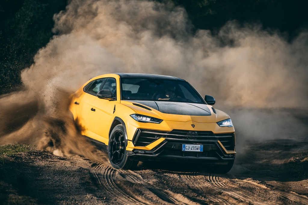 This file photo provided by Automobili Lamborghini shows the Urus Performante SUV model. (PHOTO NOT FOR SALE) (Yonhap)
