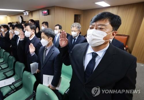 Yongsan fire station chief, ex-Yongsan police chief to be summoned for questioning next week