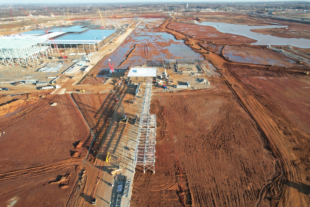 This photo, provided by SK On Co. on Jan. 8, 2023, shows an aerial view of the construction site for its joint electric vehicle battery manufacturing complex with Ford Motor Co. in Glendale in the U.S. state of Kentucky. (PHOTO NOT FOR SALE) (Yonhap)