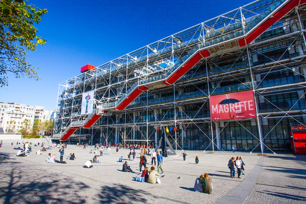 This photo, provided by Hanwha on March 20, 2023, shows the exterior view of the Centre Pompidou in Paris. (PHOTO NOT FOR SALE) (Yonhap)