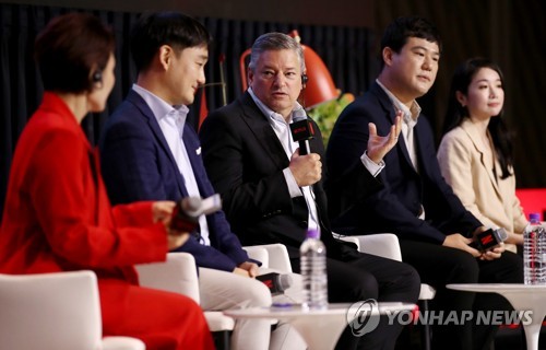 Netflix co-CEO Ted Sarandos (C) speaks during a media event at a Seoul hotel on June 22, 2023. (Pool photo) (Yonhap) 