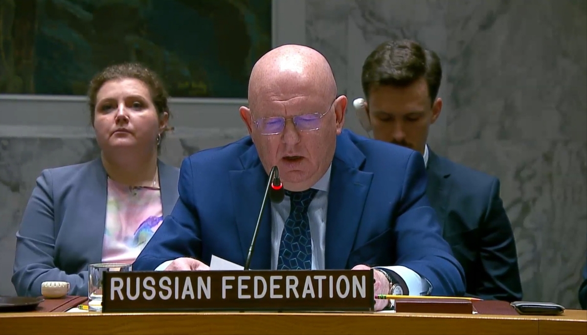 El embajador ruso ante la ONU, Vasily Nebenzya, habla durante una reunión del Consejo de Seguridad de la ONU en la sede de la ONU en Nueva York el 28 de junio de 2024 en esta foto capturada por UN Web TV. (FOTO NO A LA VENTA) (Yonhap)