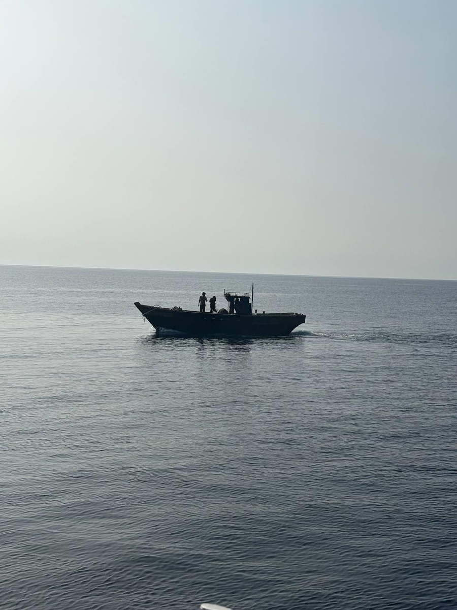 (LEAD) S. Korea repatriates 6 N. Koreans rescued at sea across eastern maritime border