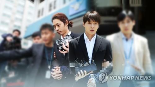 Les chanteurs Jung Joon-young et Choi Jong-hoon écopent de peines de prison ferme pour viol