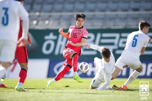 Football : victoire 5 à 1 de la Corée du Sud contre l'Islande en match amical