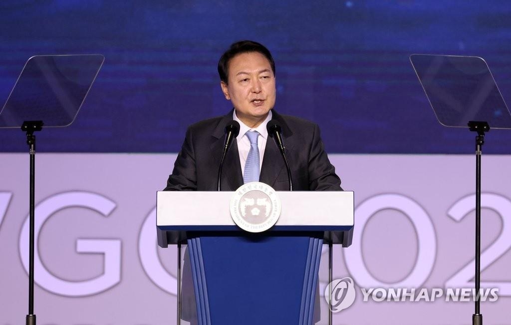 Yoon appelle à une combinaison de nucléaire, d'énergies renouvelables et de gaz naturel